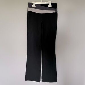 Lululemon Astro Flare Pants Crossover Band size 4